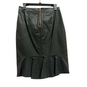 Faux leather fitted skirt
